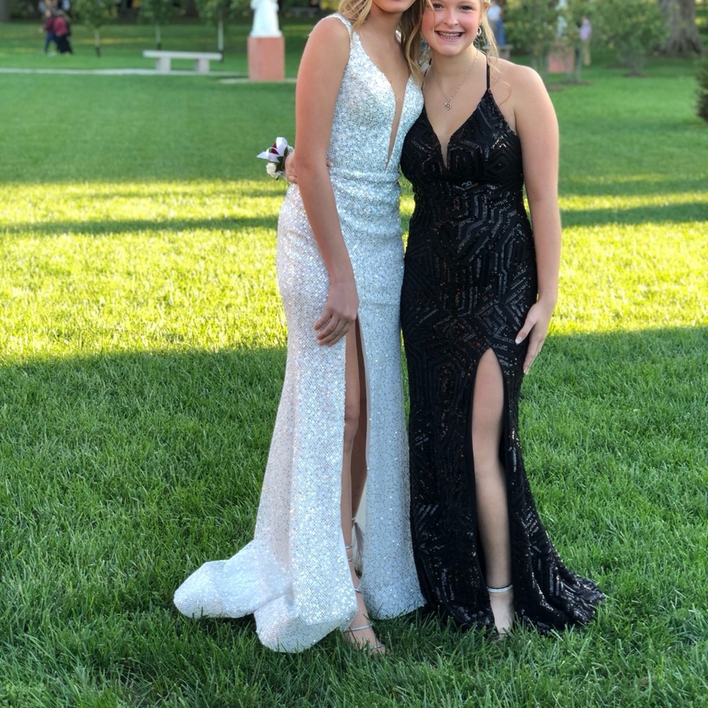 Like New Vienna Dress